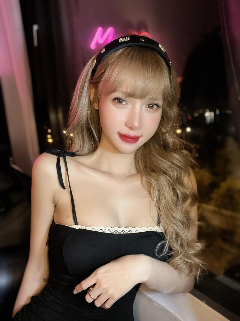 Hot girl chuyen gioi menh danh “Lisa phien ban Viet” khien netizen me man-Hinh-2