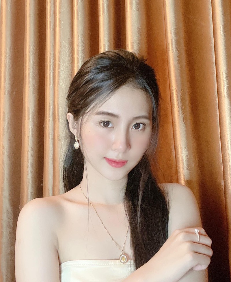 Hot girl 2K so huu nhan sac “bang thanh ngoc khiet” tuoi 17-Hinh-3