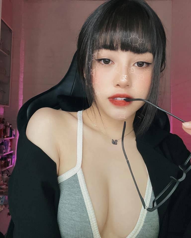 Hau chia tay, nu streamer Viet an mac “ho bao” khien fan do mat-Hinh-9