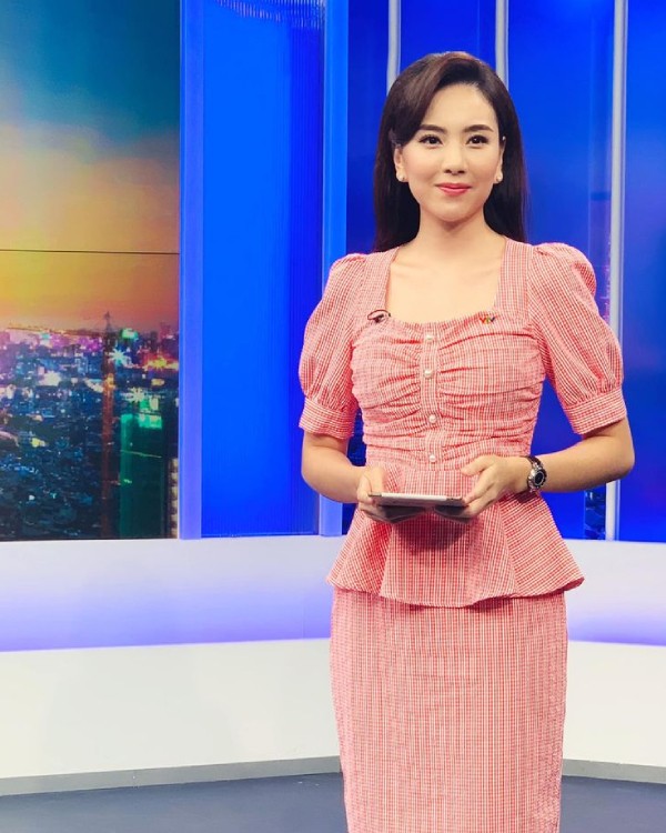 Cuoc song doi lap sau hon nhan cua 2 nu “MC dep nhat VTV“