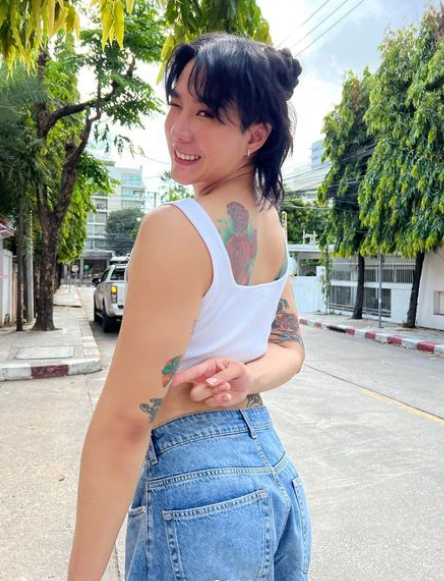 Trending now: Fashionista “6 mui” dien do nu dau tranh cho gioi LGBT-Hinh-2