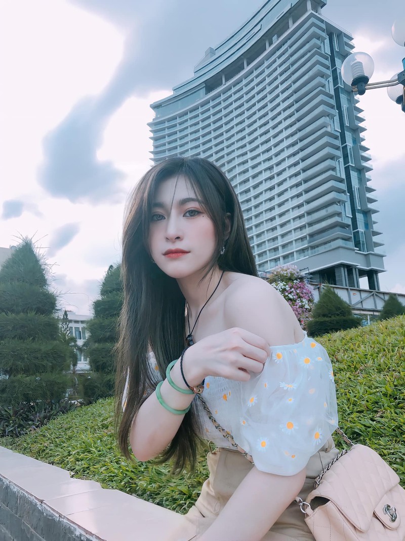 Danh tinh gai xinh so huu tam anh the dat trieu view tren TikTok-Hinh-4