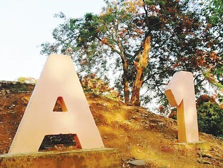 Den Dien Bien Phu, gioi tre nho ghe qua nhung diem tham quan nay