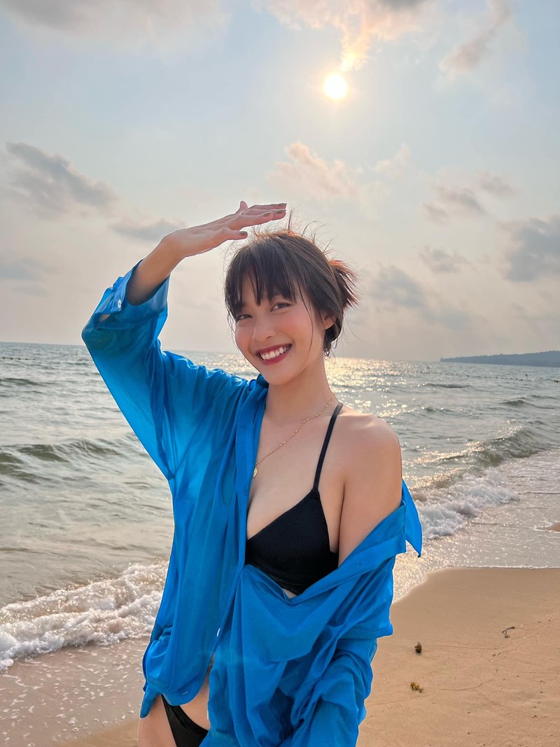 Khoe anh bikini chao he, “hot girl boxing” nhan binh luan la tu netizen-Hinh-8