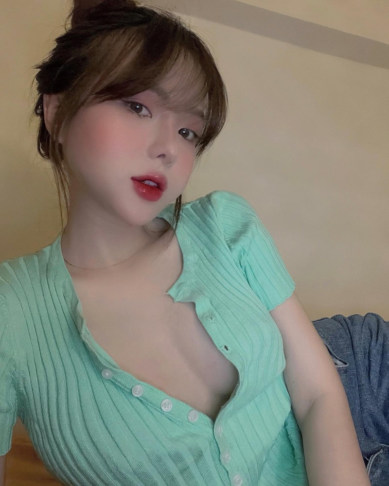 Chuong mac tao bao, nu DJ lai duoc khen vi ho co chung muc-Hinh-8