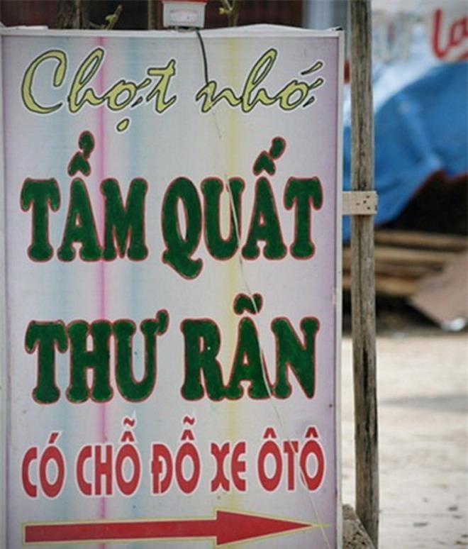 Them tam bien quang cao sai chinh ta, nguoi di qua om bung cuoi-Hinh-5