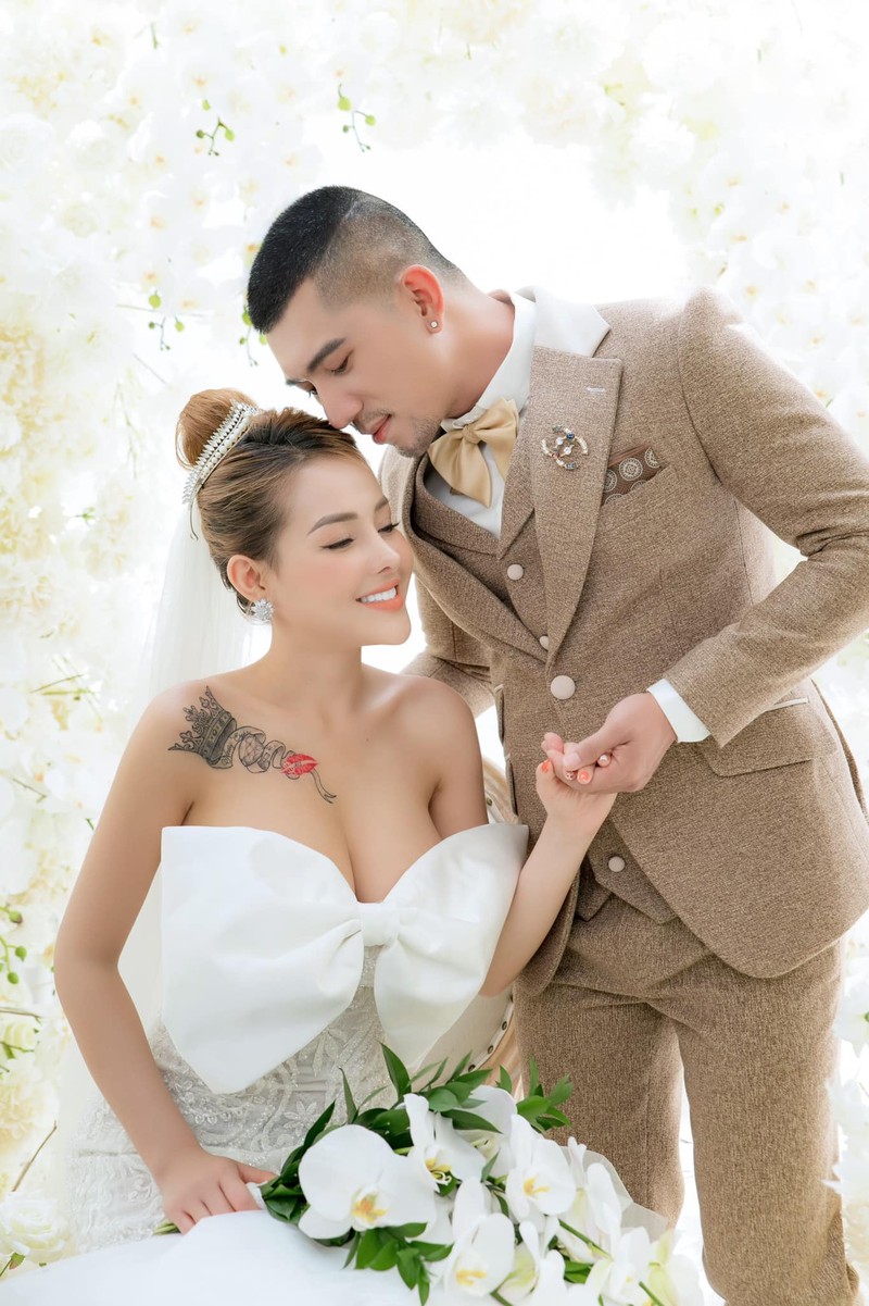 Lien tuc chup anh cuoi, Ngan 98 tu tin “vuon tam the gioi“-Hinh-2