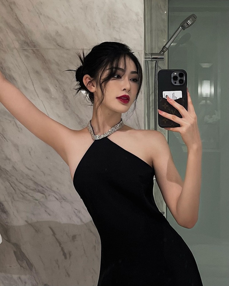 “Hot girl quan nhan” tung noi tieng trong mua thi 2019 gio ra sao?-Hinh-7