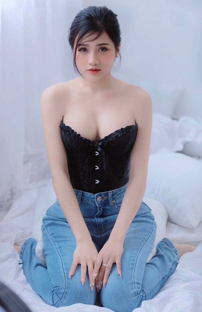 Danh tinh hot girl 2K tung chiem slot trang chu mot loat bao Trung-Hinh-6