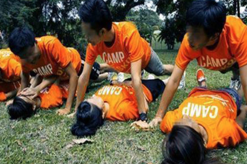 Loat tro choi team building gay phan cam, khien nguoi nhin “do mat“-Hinh-10