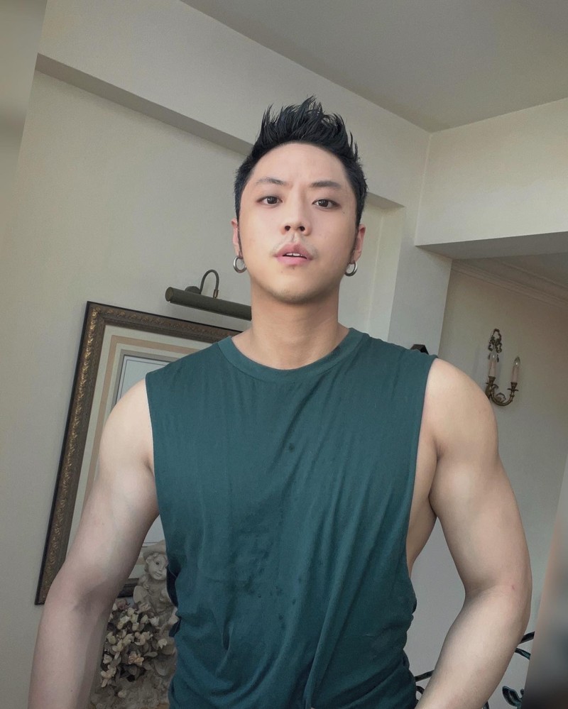 Chan dung trai dep co profile xin xo “gay sot” Nguoi ay la ai-Hinh-11