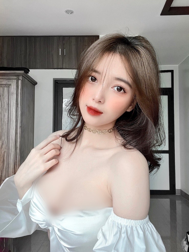 Chuong mac lo vong mot, hot girl 2K nhan nhieu chi trich-Hinh-10