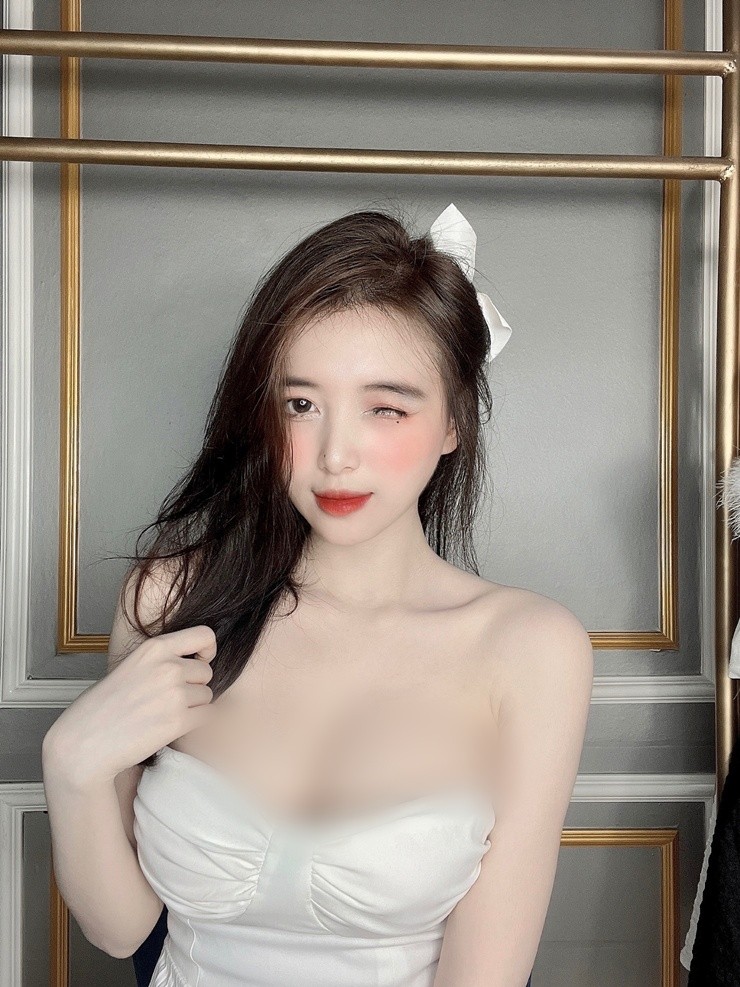 Chuong mac lo vong mot, hot girl 2K nhan nhieu chi trich-Hinh-12