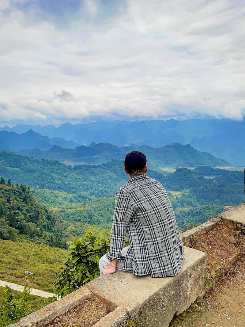 Ha Giang mua lua chin, xach balo len va check in 