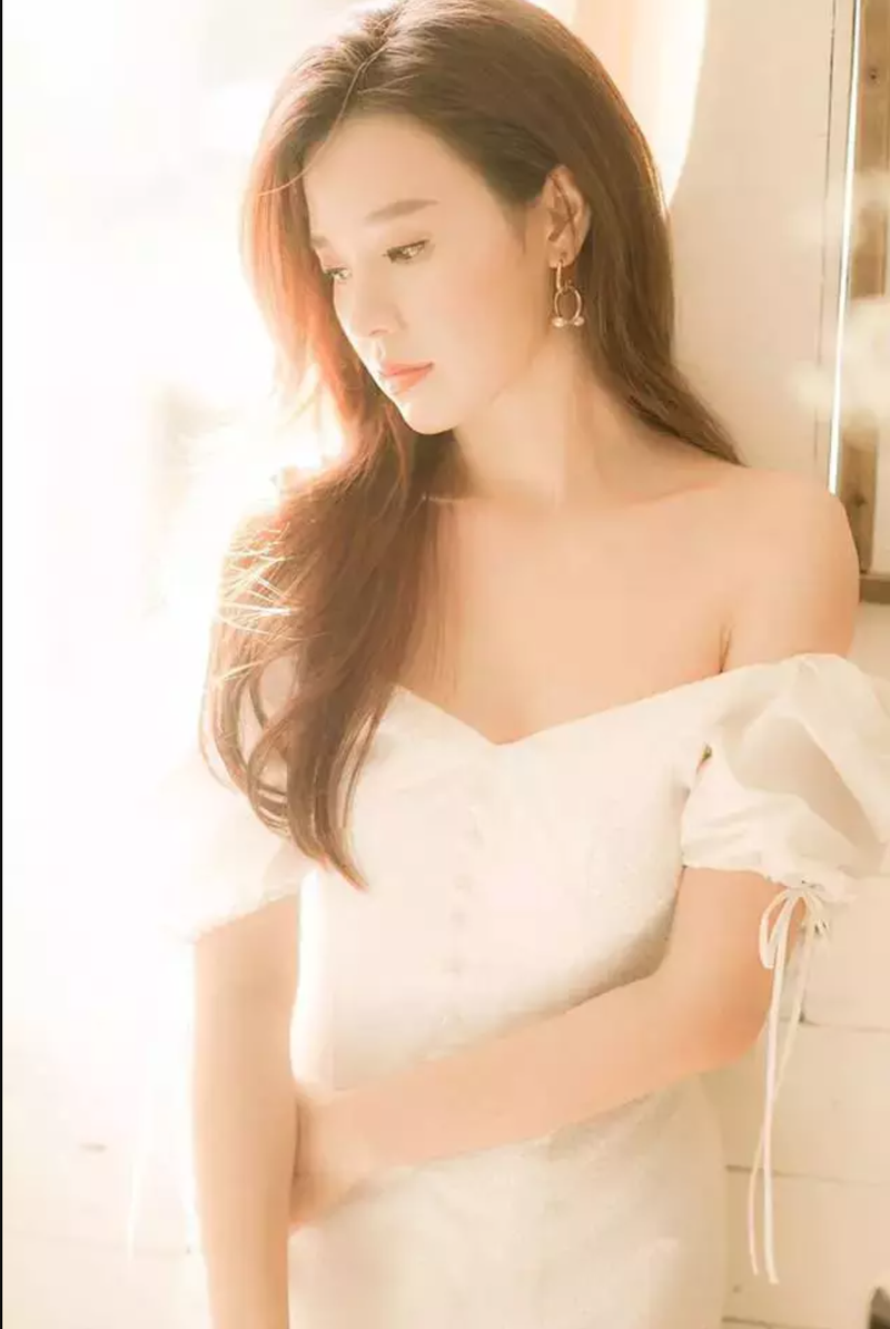 Cuu hot girl Midu bi chup len, nhan sac that con dinh?-Hinh-9