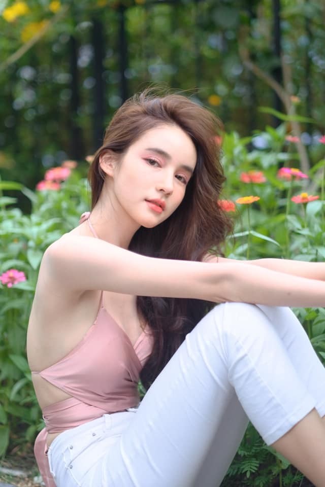 Hot girl chuyen gioi nguoi Thai khien netizen “dung ngoi khong yen“-Hinh-10
