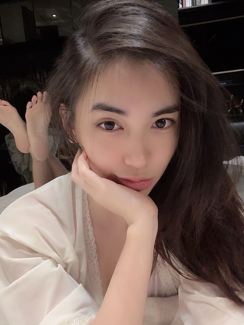 Hai hot girl ten doc la noi tieng nho body nong bong-Hinh-3