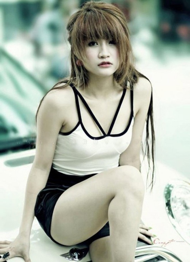 Cuu hot girl Van Navy lay chong giau, cuoc song ai cung 