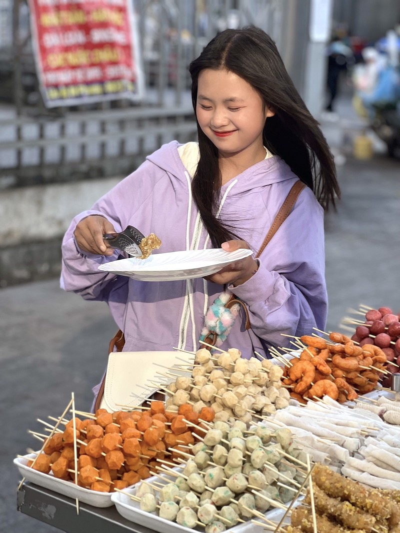 Mua Thi Dua bat ngo hoa co em ban xien le duong-Hinh-4