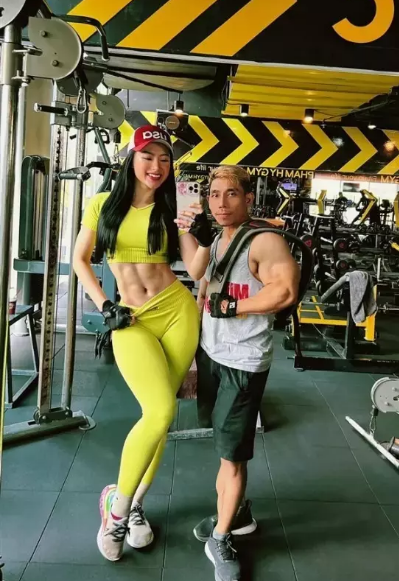 Khoe vong 3 bien dang, Angela Phuong Trinh lam netizen “hu hon“-Hinh-7