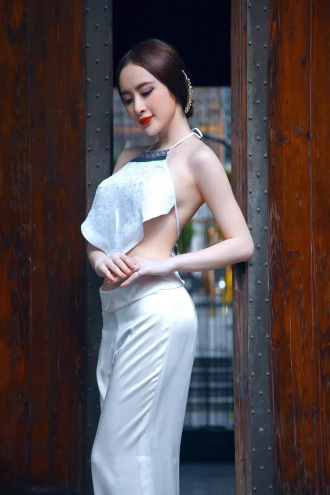Angela Phuong Trinh gay tranh cai vi mac ao yem kem duyen-Hinh-5