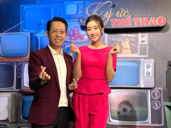 Dan nu MC the thao cua VTV so huu du “combo” tai sac-Hinh-3