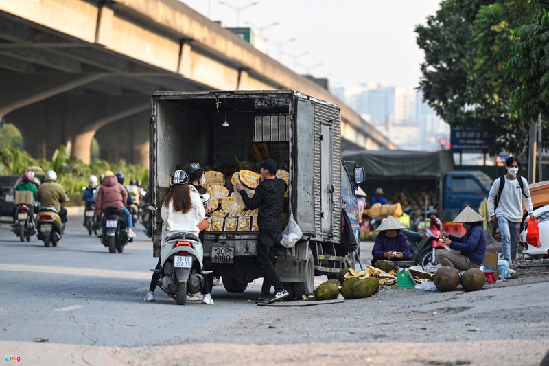 Duong Nguyen Xien sau khi rao chan duoc thu hep-Hinh-11