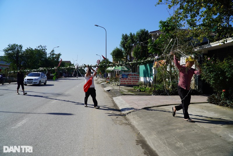 Lai lon voi dich vu lam cay “chong ma quy“-Hinh-7