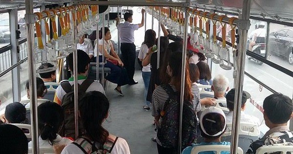 Co gai khong nhuong ghe tren xe buyt: Dung lam tuong la trach nhiem