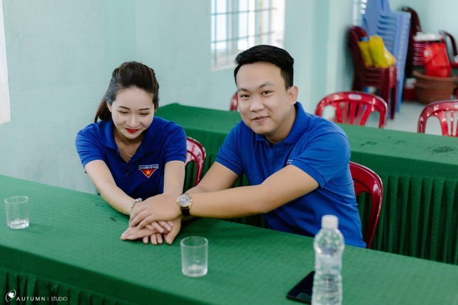 Nhung cap doi can bo Doan nen duyen tu cong tac tinh nguyen-Hinh-4