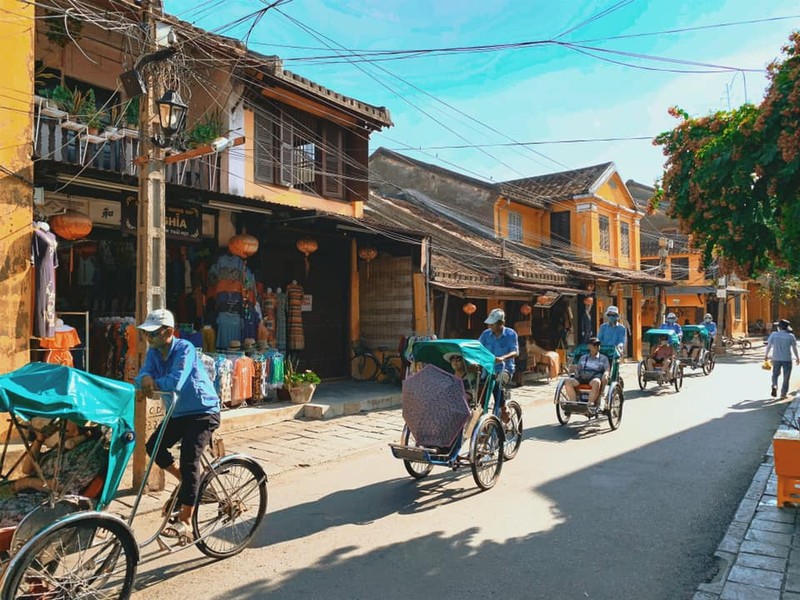 Hoi An thu phi du khach, gioi tre ru nhau check in som-Hinh-10