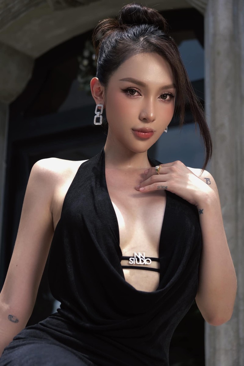 Bup be chuyen gioi duoc bao xu Trung khen het loi la ai?-Hinh-11