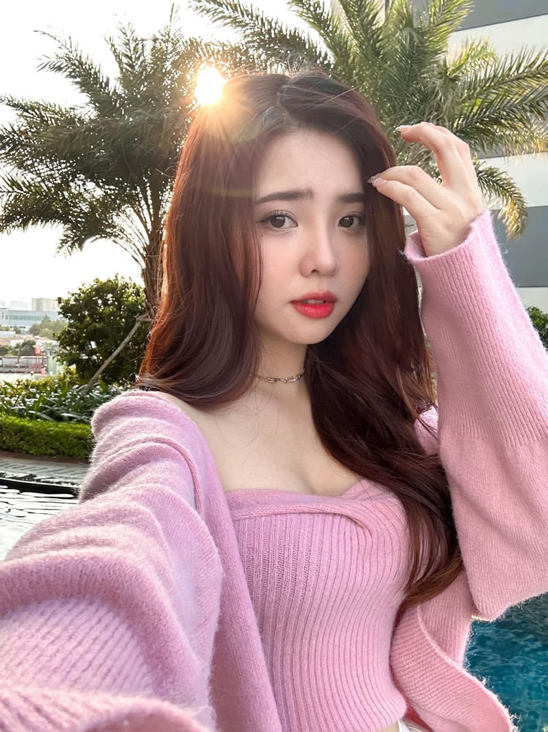 Nu TikTok Viet trieu follow khoe nhan sac ngay cang thang hang-Hinh-12