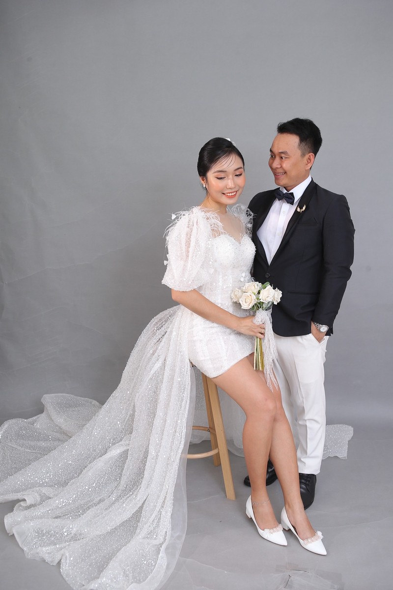 Chup anh cuoi, chu re hai huoc voi bieu cam cang thang-Hinh-4