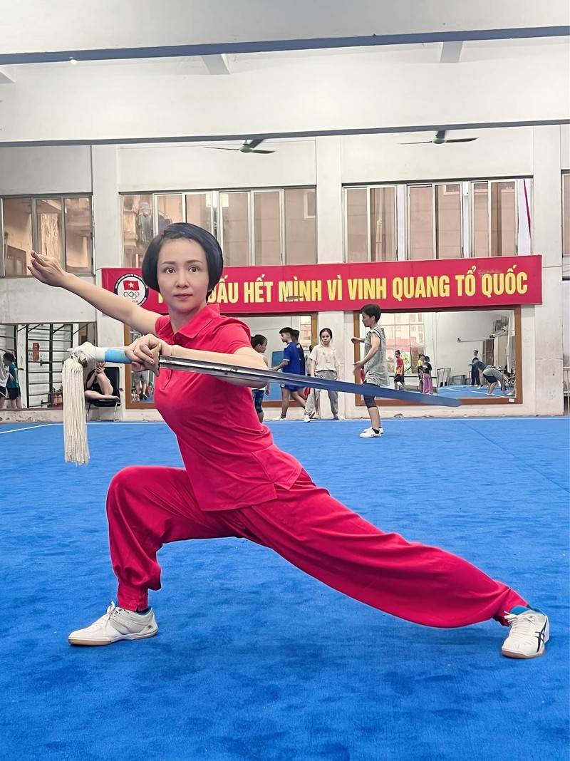 “Nu hoang wushu” Thuy Hien U50 van tre dep nuot na-Hinh-4