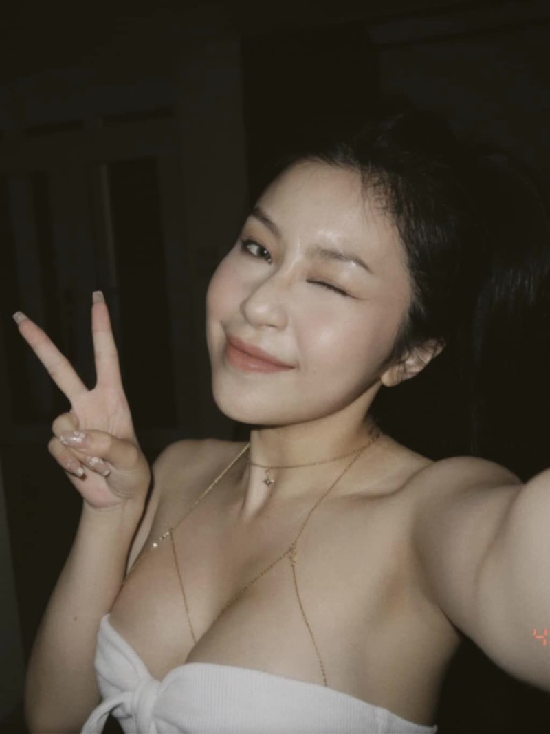 Hot TikToker Da Nang cao 3 met be doi nhung voc dang hoan hao-Hinh-3