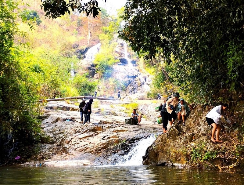 Kham pha thac Koi To va nhung 'be tam thien nhien' tuyet dep-Hinh-3