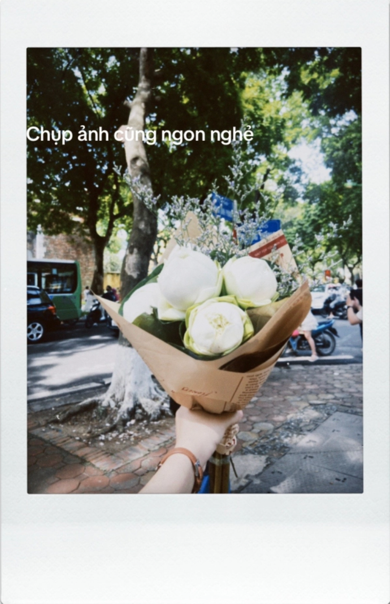 Mua hoa chup anh trend thu Ha Noi va kiep nan khong ngo toi-Hinh-5