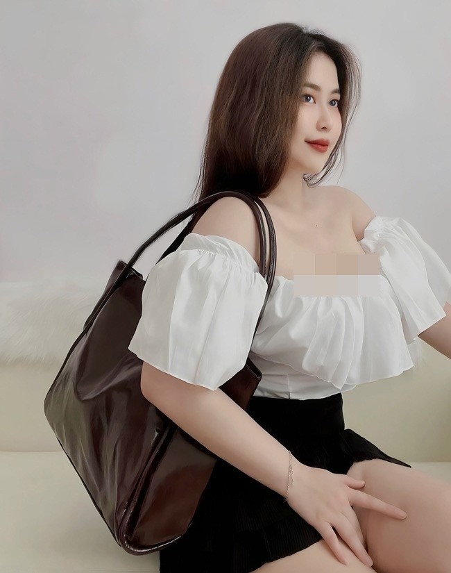 Hai hot girl Viet dep lech chuan van noi bat trong tung khoanh khac-Hinh-3