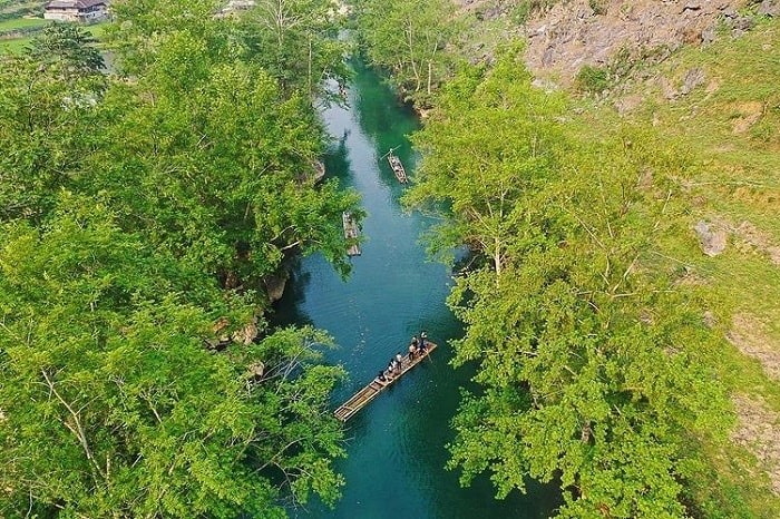 Kham pha “Tuyet tinh coc” noi cao nguyen da