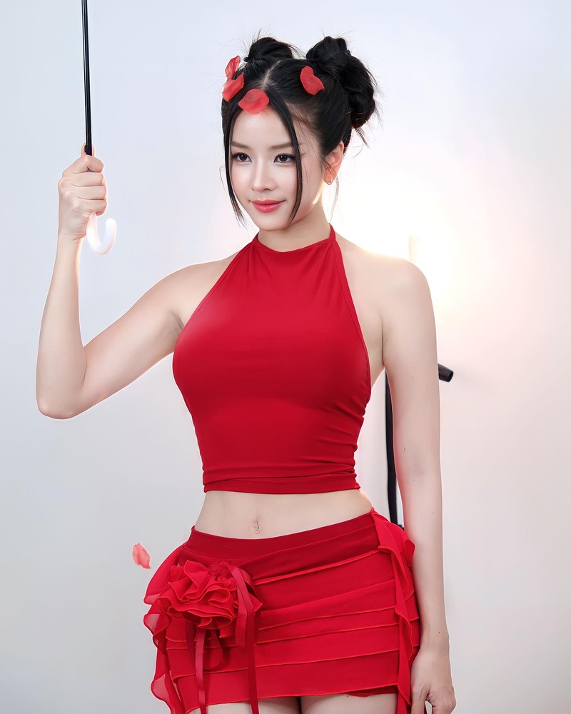 “Nu DJ xinh nhat Viet Nam” khoe dang nuot, eo thon netizen khen ngoi-Hinh-11