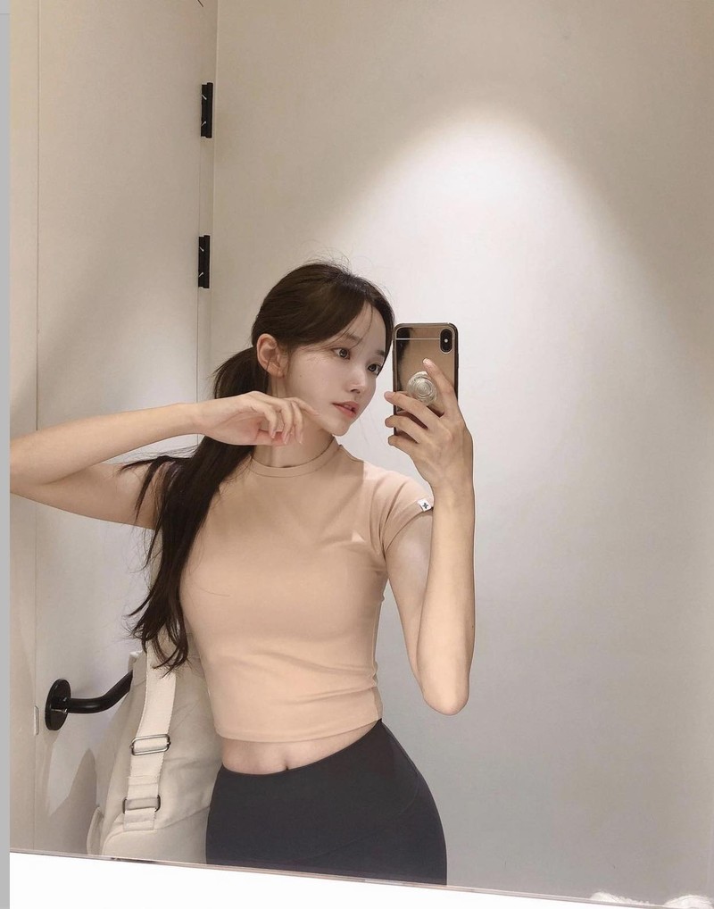 Hot girl ulzzang tung bi “che” trong na na cac co gai Han khac-Hinh-12