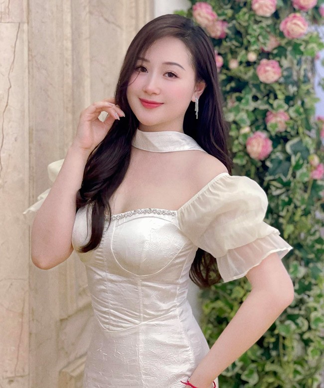 Hai co giao noi tieng MXH gay sot voi dung nhan doi thuong-Hinh-4