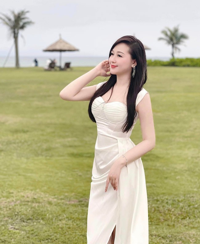 Hai co giao noi tieng MXH gay sot voi dung nhan doi thuong-Hinh-5