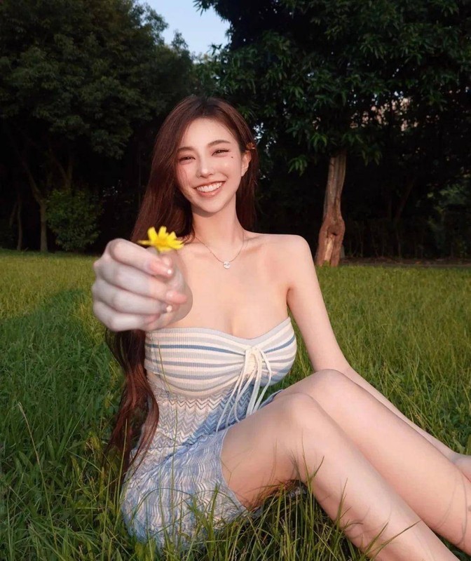 “Ban sao” Angelababy ngay cang an mac goi cam-Hinh-12