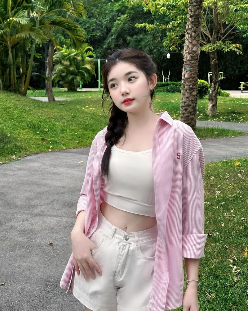 “Hot girl mukbang” Nghe An chi ngoi an cung hut hang trieu luot xem-Hinh-10