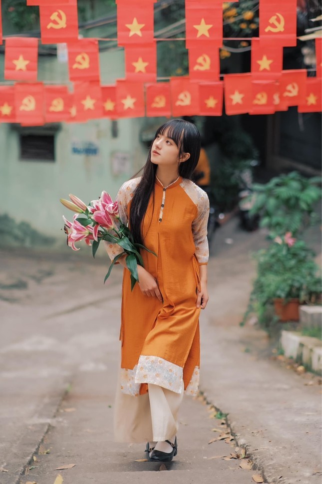 “Kiep nan” cua gioi tre chup ao dai Tet tai Ha Noi, nhin ma chan ngang