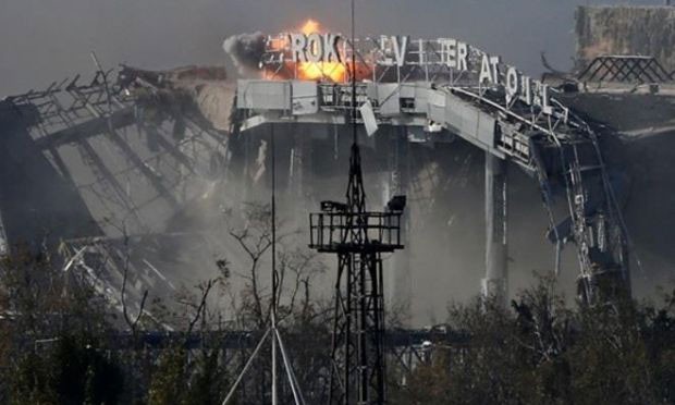 Ly khai ra toi hau thu cho binh si Kiev co thu o san bay Donetsk