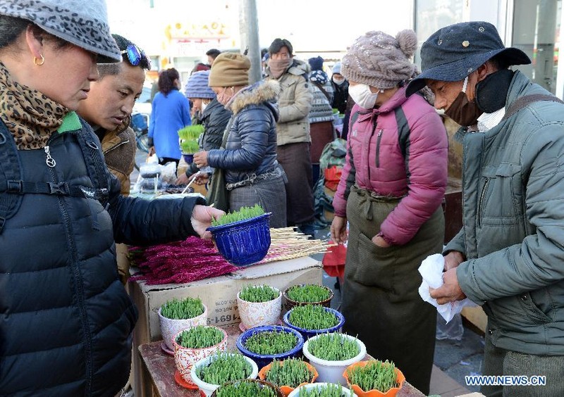 Ron rang khong khi ngay 30 Tet o cac nuoc chau A-Hinh-9