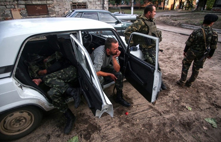 Ukraine mo cuoc dieu tra toi ac cua tieu doan Aidar